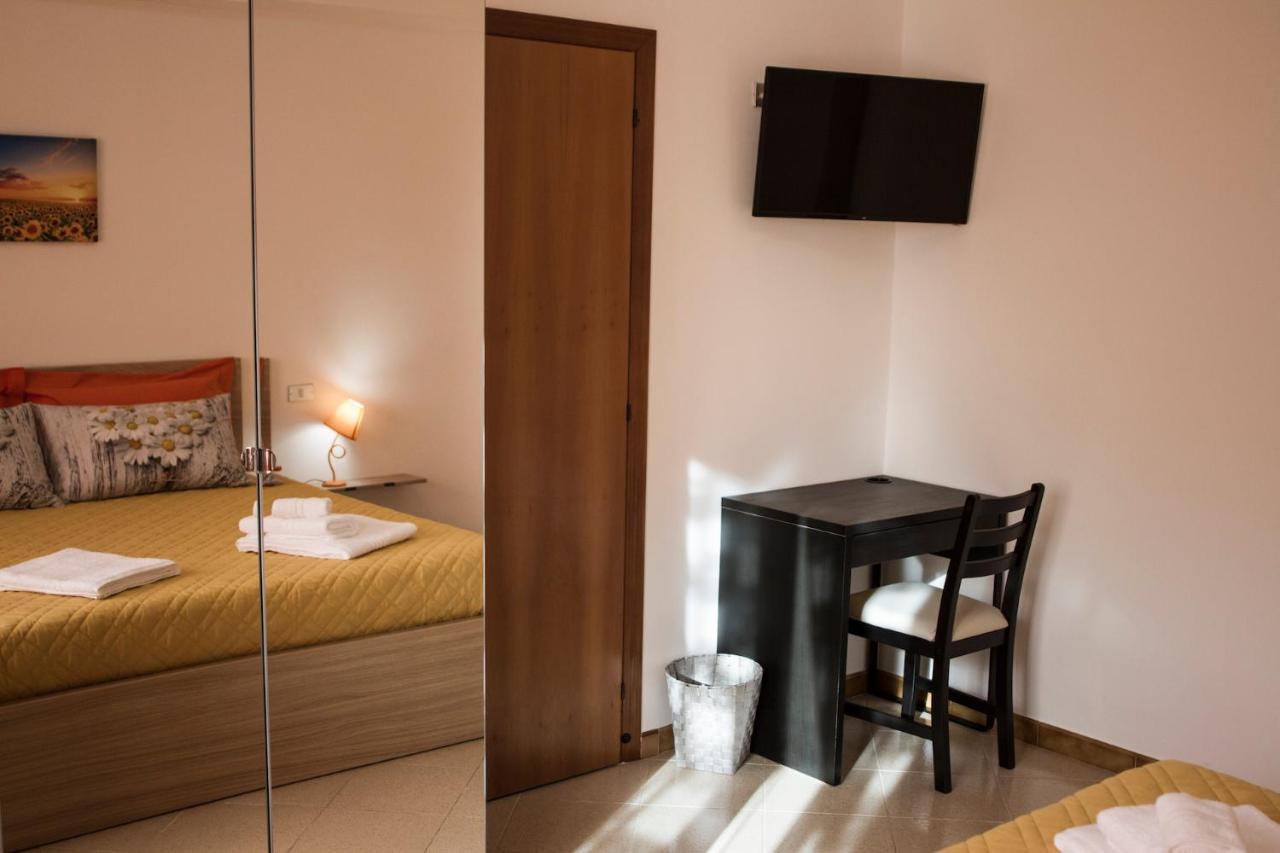 Casa Cabo Bed & Breakfast อังโกนา ภายนอก รูปภาพ